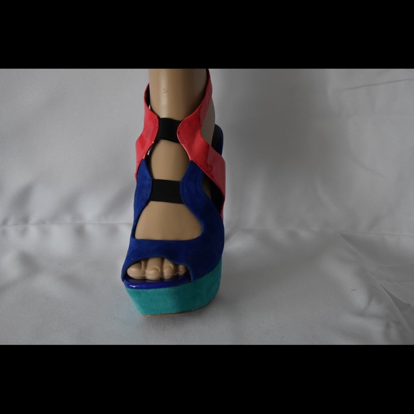 Jessica Simpson  multi-color high heels - Picture 4 of 5